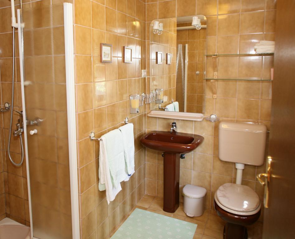 Rooms Kvesic Rogaška Slatina Szoba fotó