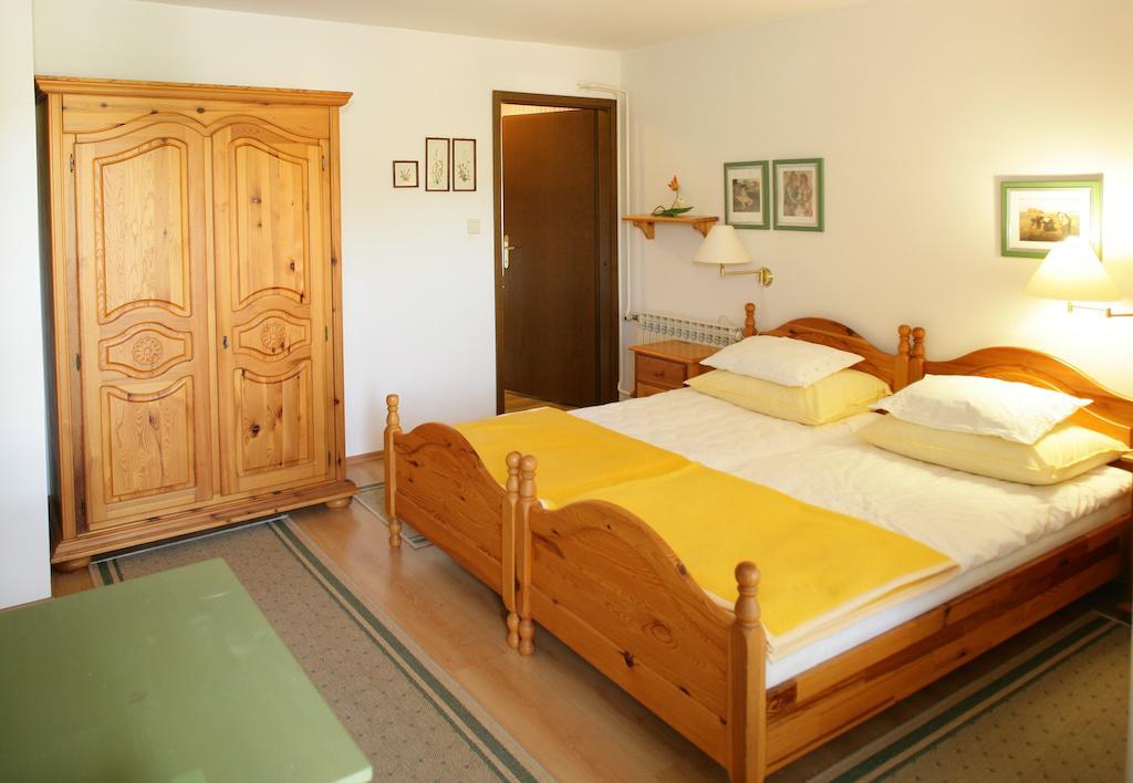 Rooms Kvesic Rogaška Slatina Szoba fotó